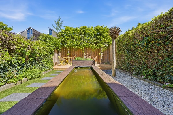 Garden 04.jpg